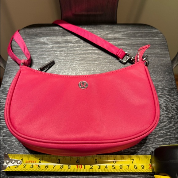Lululemon Athletica Bold Pink Crossbody Bag - Picture 8 of 8